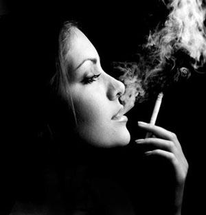 Курение провоцирует ранний климакс